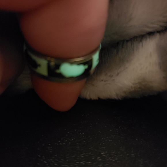 NEW‎ Unisex Stainless Steel Glow In The Dark Double Hearts Ring Size 7.5 - Picture 7 of 8